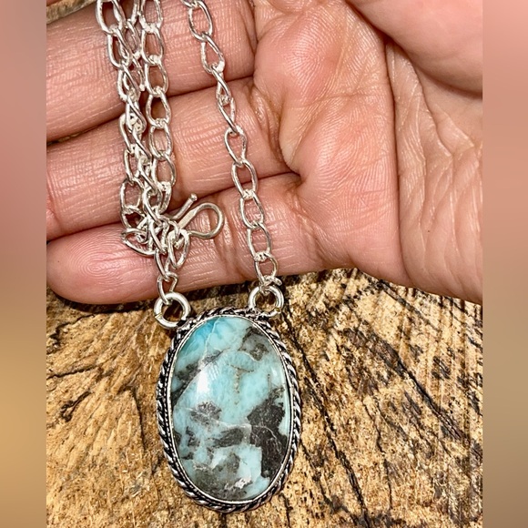 🚨SALE!🚨 DR Caribbean Larimar Necklace - Picture 7 of 9